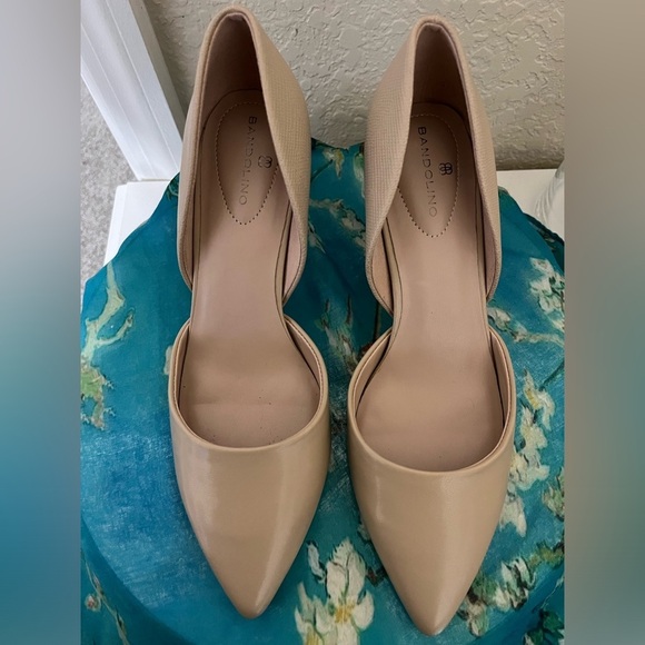 Bandolino Grenow Nude Almond Toe Pumps - Picture 7 of 11
